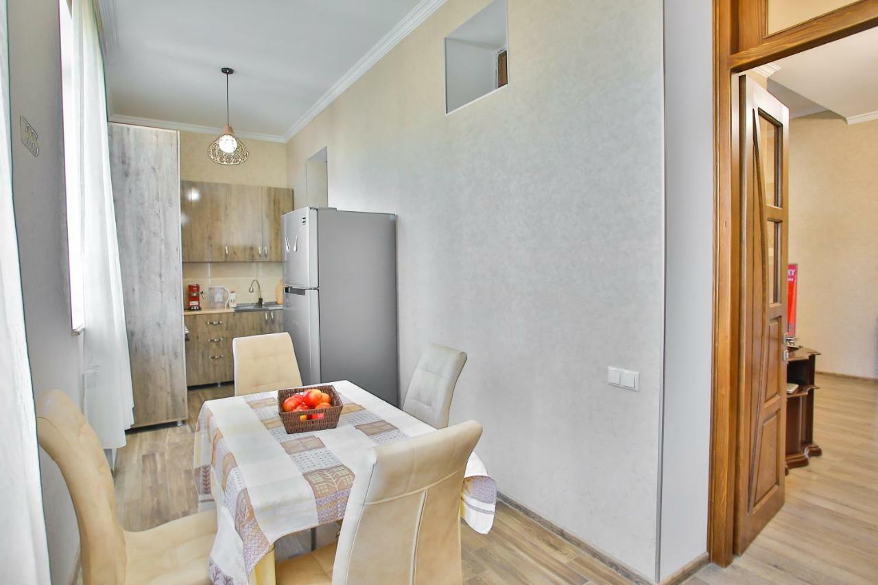 Apartment Anano Kutaisi Eksteriør bilde