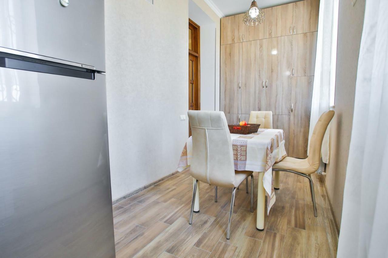Apartment Anano Kutaisi Eksteriør bilde